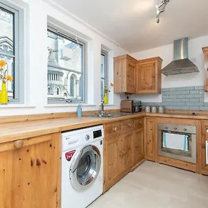 Apartment Pass The Keys Bright Modern One Bed - Centre, Bath