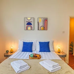 Apartment 2 Bedroom In Centre With Garden & Free Parking, Bath