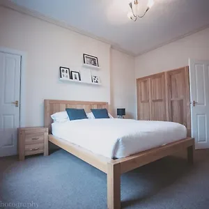 Stylish And Spacious Two Bed In Aberdeen's West End Apartment Aberdeen