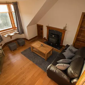 Bright & Airy Two Bed Set In Granite Apartment Aberdeen